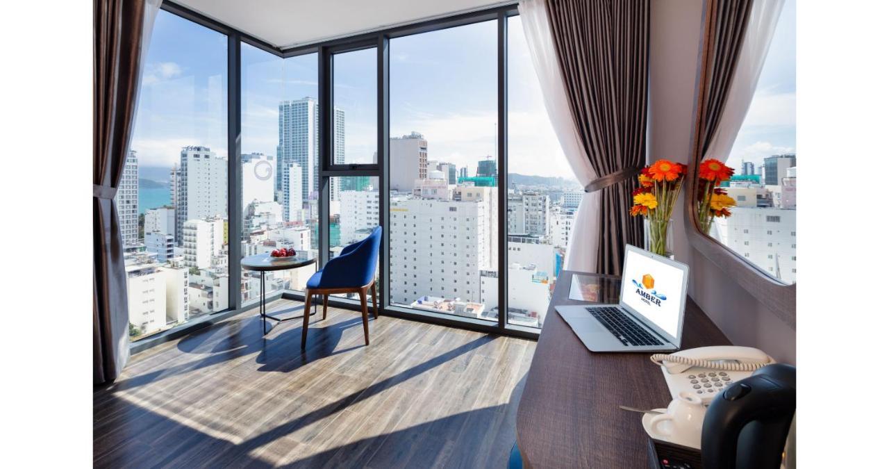 Amber Hotel Managed By Ht Nha Trang Exteriör bild